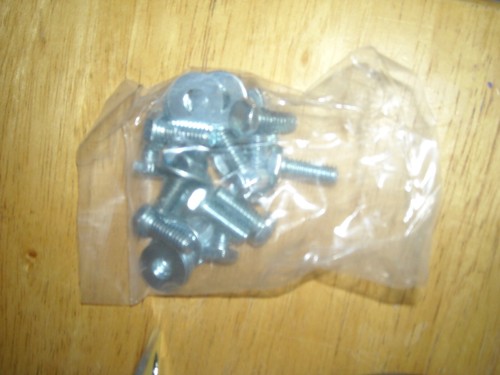 new 4" x 1" Caster set with mounting screw sealed box - Picture 6 of 8