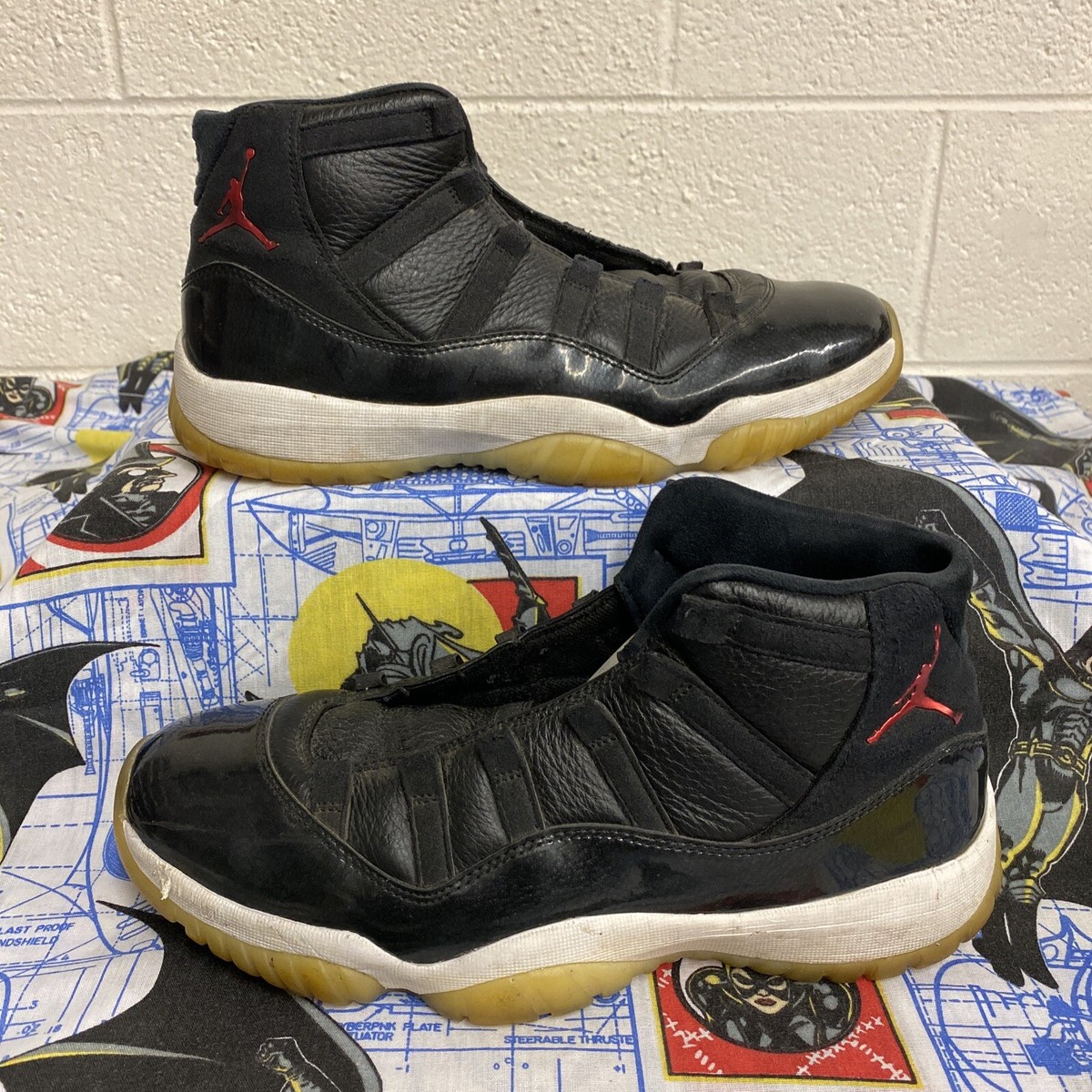Nike Air Jordan 11 Retro XI 378037-002 Basketball Shoes Size 9.5 