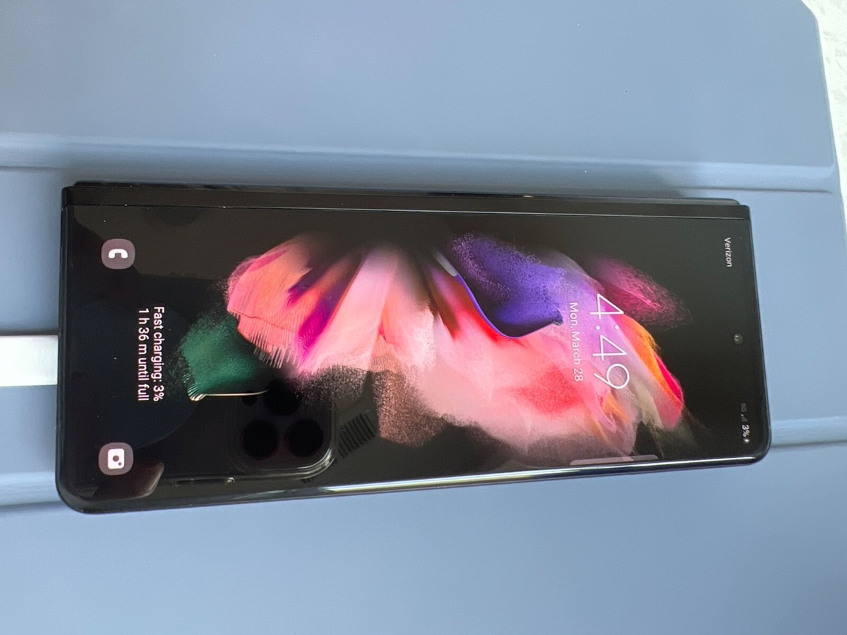 Samsung Galaxy ZFold3 5G - 256GB - Black (Unlocked) (Single SIM