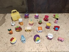 SHOPKINS Lot of 20 - Random Characters 1 yellow tote case - No Duplicates