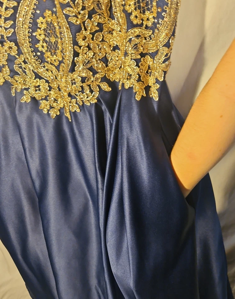 Темно-синий мяч платье выпускное платье с золотой детализацией - размер 20 - Изображение 3 из 4