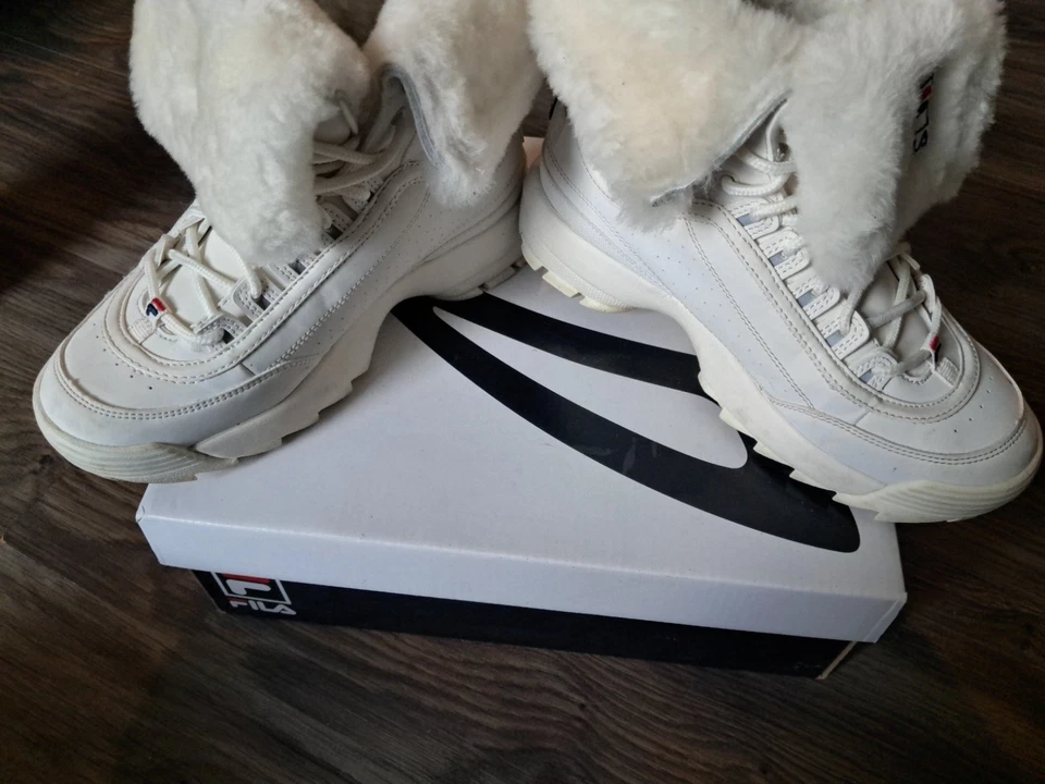 Botas FILA Disruptor de piel de oveja para mujer invierno moda marfil talla 7,5 Foto 3 de 4