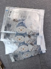 Diamond art Completed 40x30cm Smiling Snowman in Flower wreath 4 Sets