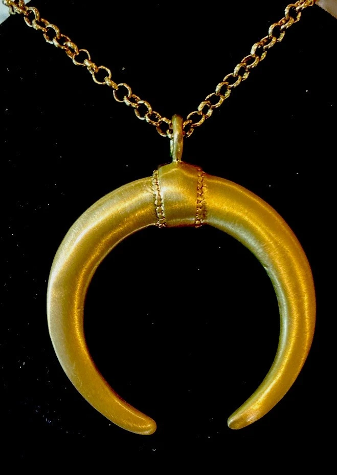 CHICO’S VINTAGE HORN CRESCENT MOON GOLD TONE PENDANT 34” LONG NECKLACE-PRE-OWNED - Image 2 of 4