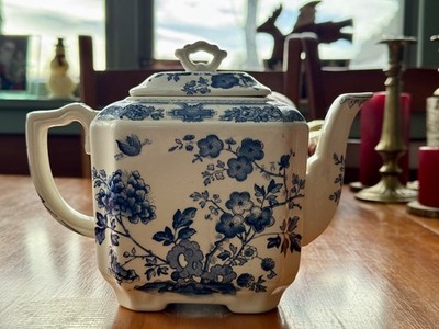 Antique Masons Floral Teapot Blue & White Transfer Ironstone England Fan Lid 