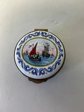 Crumbles & Co. enamel Trinket box hinged Vintage boat scene Made in England