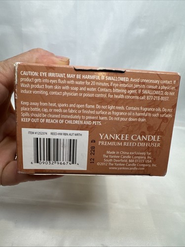 YANKEE CANDLE AUTUMN WREATH Premium Reed Diffuser (3 FL OZ) - New In Box - 第 6/6 張圖片