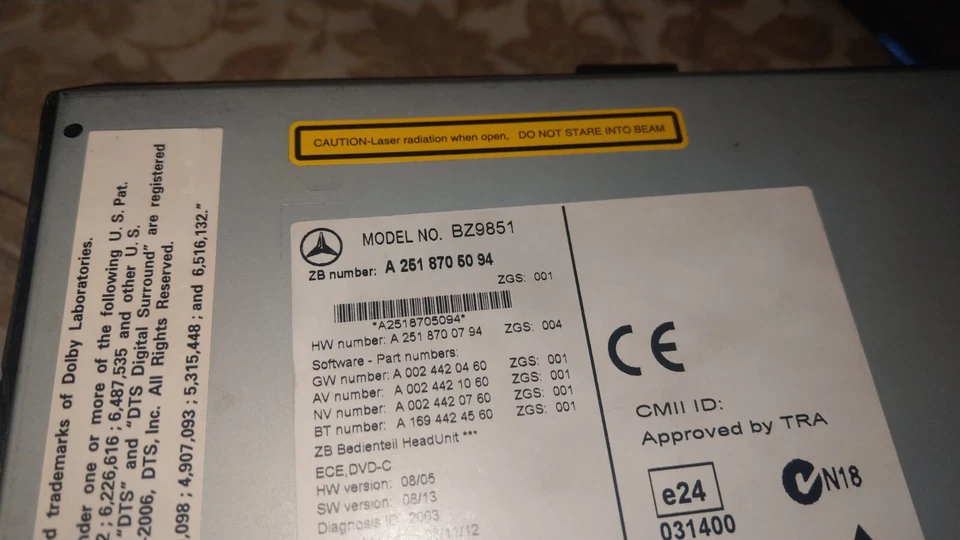 Mercedes Comand APS NTG2.5 W251 251 R Klasse Navi Wechsler Navigation HDD SD - Bild 3 von 4