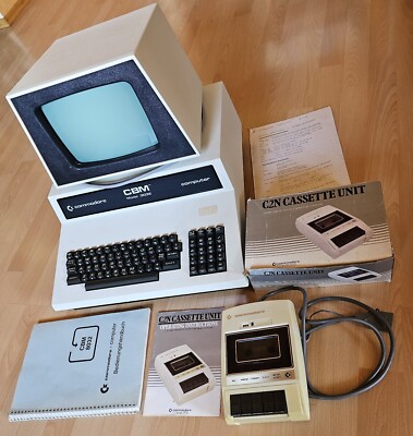 COMMODORE CBM 3032 Computer + C2N Laufwerk + orig. Bedienungshandbuch  TOP Zust.