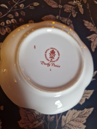Royal Crown Derby Posies Trinket Dish - Picture 4 of 5