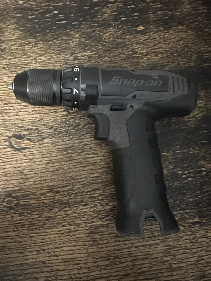 Snap On 3/8" Drill 14.4 v With 1 Battery And 1 Charger Gray - Image 3 of 4