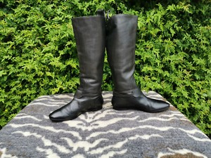hugo boss black boots