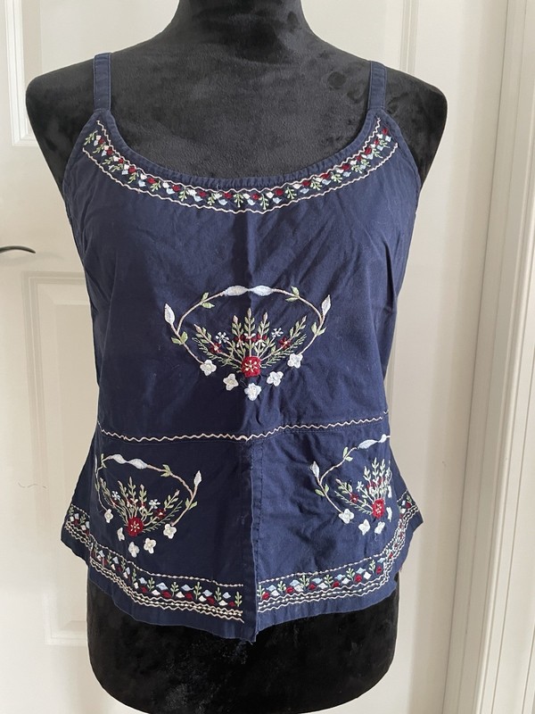 Vintage Passport Boho Hippie Floral Embroidered Peplum Top Medium Belly Slit