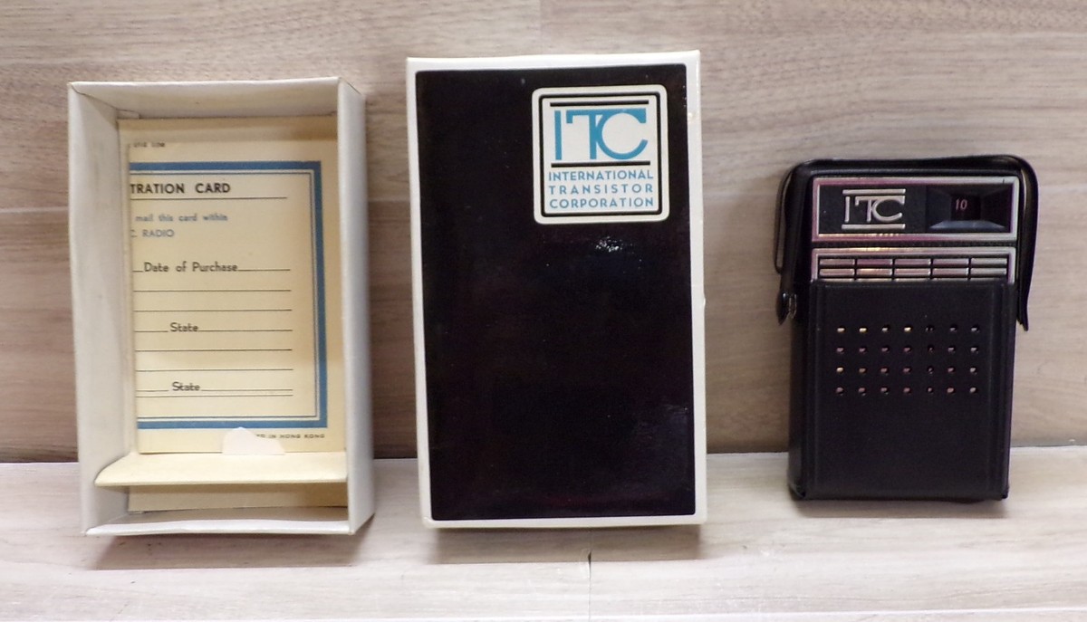 VINATGE ITC TRANSISTOR POCKET AM RADIO P7106 1970S WITH BOX TESTED