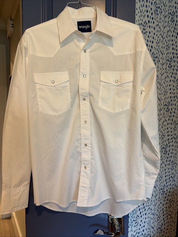 Men’s Wrangler Pearl snap Shirt Medium