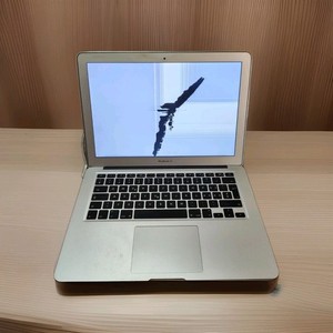 Apple MacBook Air A1369 33,8 cm (13,3 Inch) Laptop (Late, 2010)