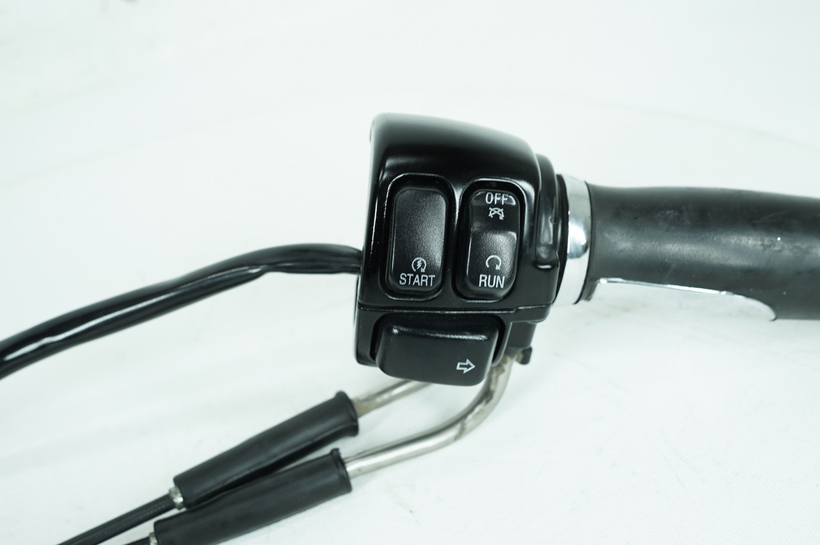 04 Harley Touring Road King Custom OEM Right Engine Start Kill Switches Controls