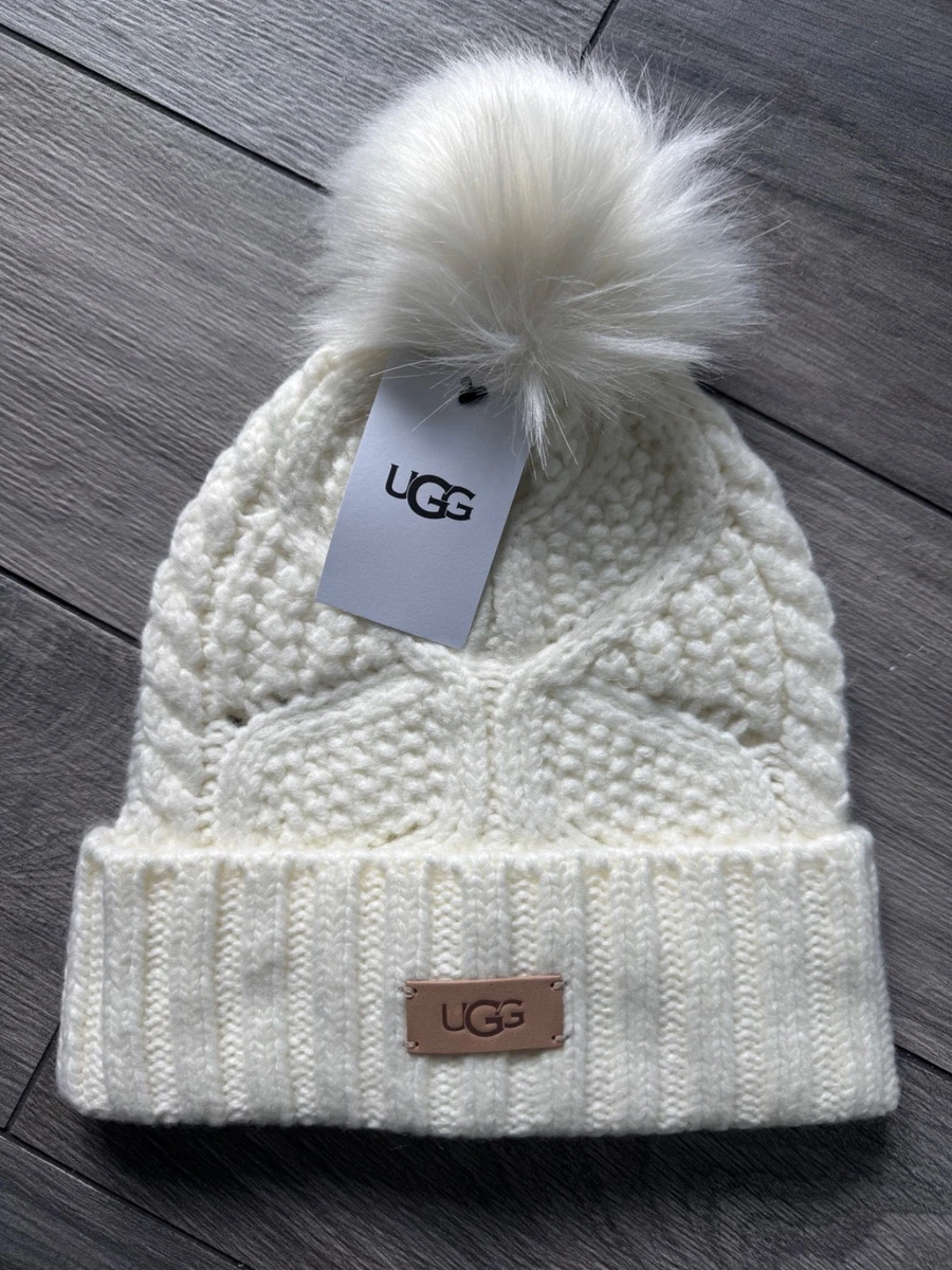 UGG Australia Women display picture 3