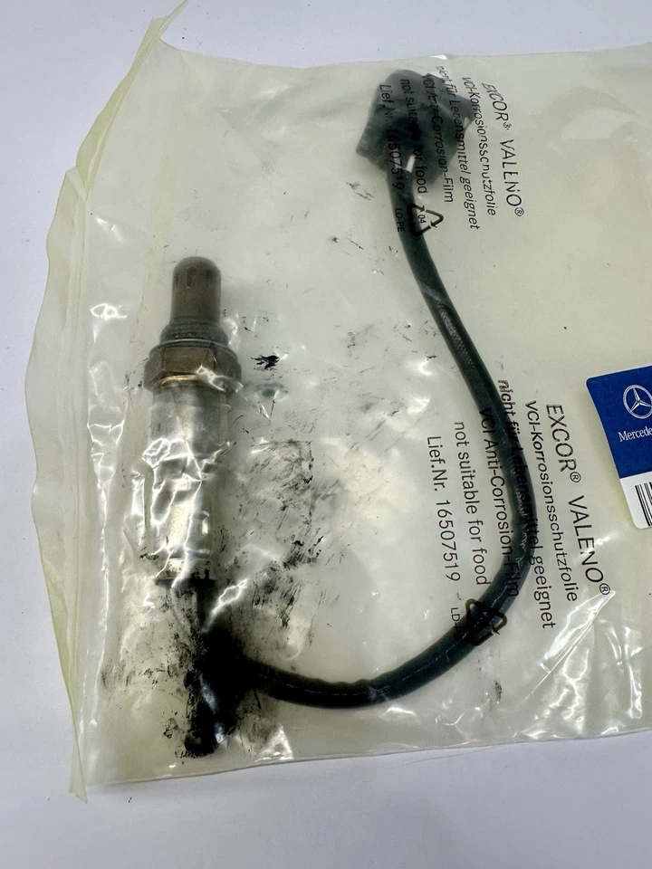 Mercedes-Benz C204 2013 sensor de oxígeno lambda A0065422018 3,5 gasolina 225 kW Foto 3 de 4