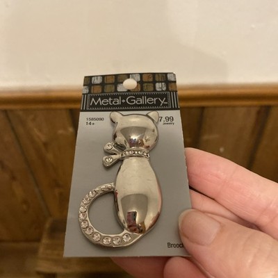 Silver Toned Cat Brooch 2.5   2007!