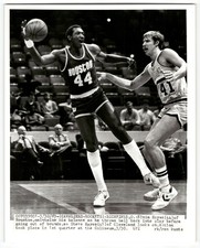 Elvin Hayes Rookie Cards Guide and Checklist  9