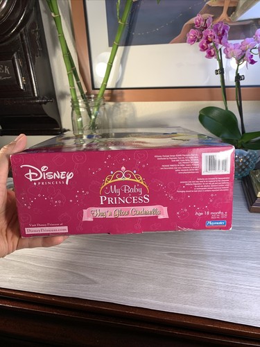 Disney My Baby Princess Hug'n Glow Cinderella RARE Brand NEW Sealed - Picture 11 of 12