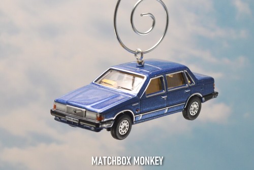 Custom Blue Metallic Volvo 760 GLE 4 door Sedan Christmas Ornament 1/76 Adorno - Picture 2 of 10