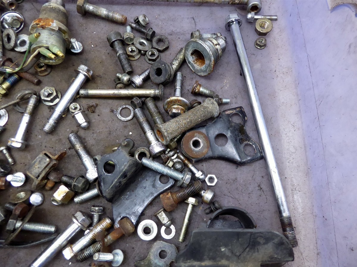 1984 Honda V65 Magna VF1100 H1022-2. misc bike bolts | eBay
