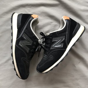 converse hello kitty