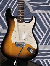 *Ideal Christmas gift* Squier Fender Stratocaster Electric Guitar Right-handed