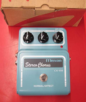 Maxon CS-550 Stereo Chorus Guitar Effect Pedal Analog Blue w/ Box