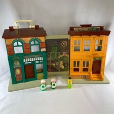 Vintage 1974 Fisher Price Little People Sesame Street Set 938 with Figures
