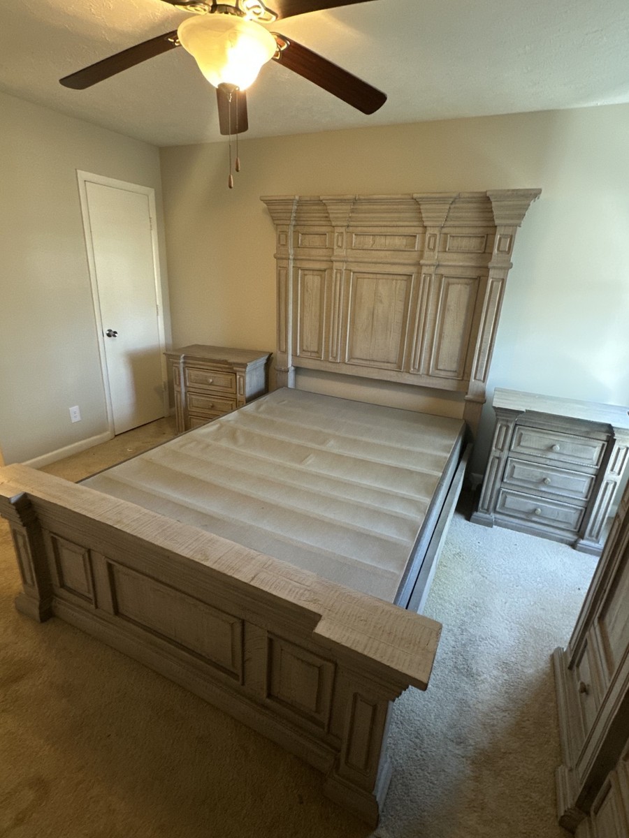 Cindy Crawford Pine Manor Grey Queen Size Bedroom Set | eBay