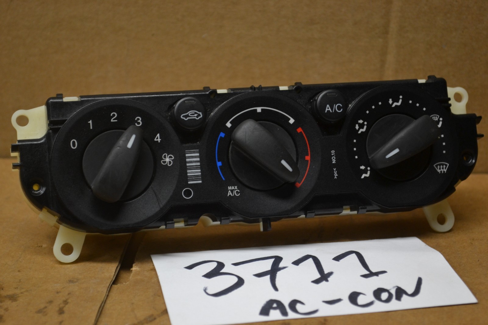 2013 2014 Ford Focus AC and Heater Control Used Stock #3711-AC 