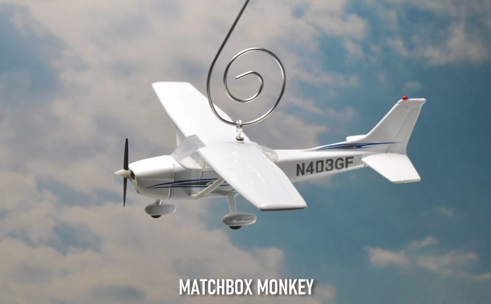 Cessna 172 Christmas Ornament Single Prop Airplane Aircraft Plane Skyhawk Mono - Image 2 of 4