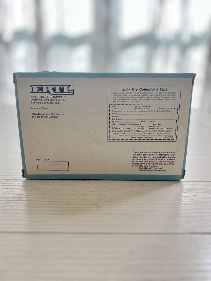 De colección Ford Ertl Diecast 1905 Ford Delivery Car Bank valor real escala 1/25 1987 Foto 3 de 3