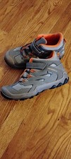 Merrell boys sneakers 5M
