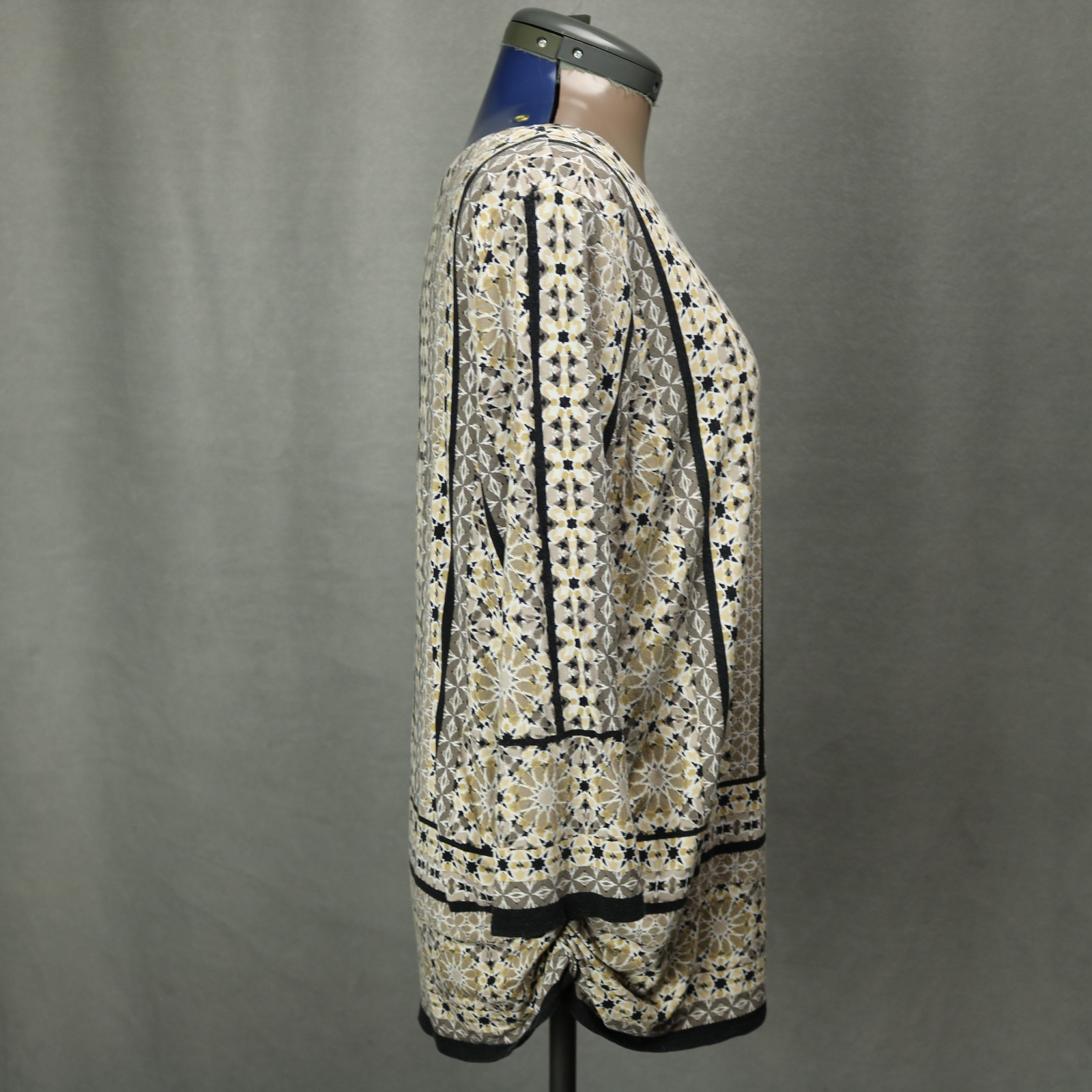Ruby Rd Beaded Geometric Print Stretchy Blouse To… - image 6