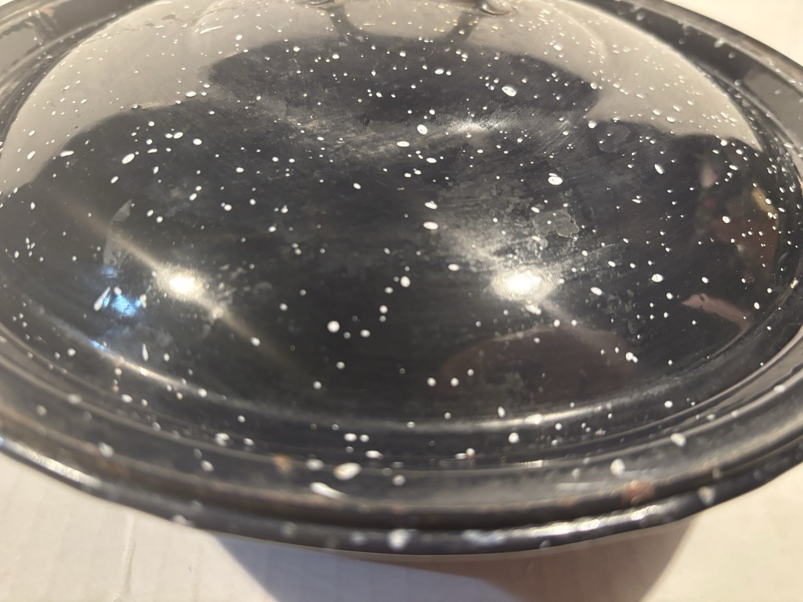 Enamelware 9.5” Round Pot Roaster Blue & White Speckled With Lid 2.5 Qt VTG