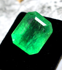 Best Quality Emerald Cut 23.10 Ct Colombian Green Emerald Ring Size Gemstone