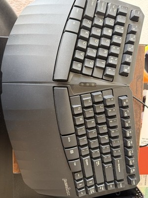 Perixx PERIDUO-813B Ergonomic keyboard - Black