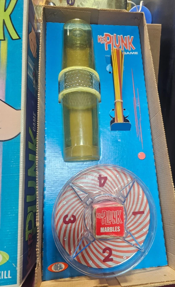 HTF Vintage 1967 Kerplunk Game By Ideal Original Box Cats Eye Marbles and Sticks - Image 4 of 4