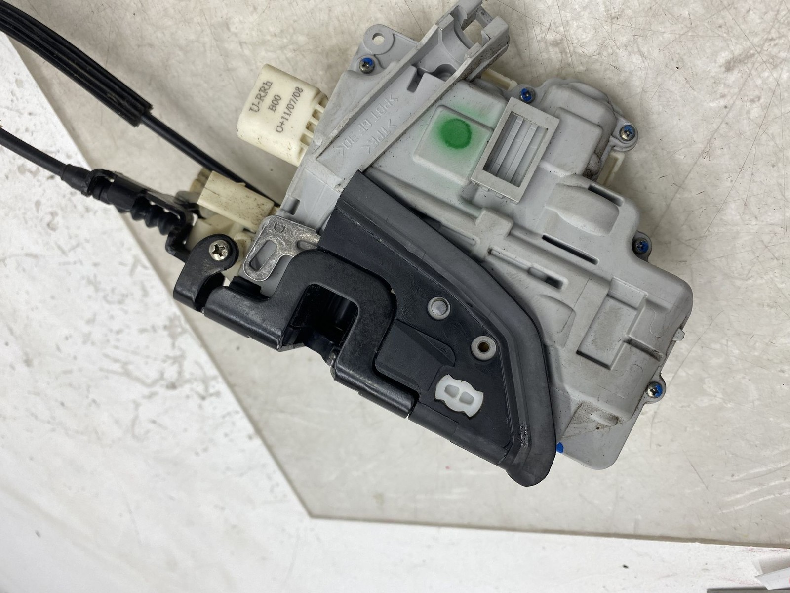 2010-2020 BENTLEY MULSANNE FRONT RIGHT PASSENGER SIDE DOOR LATCH LOCK 3Y1037014