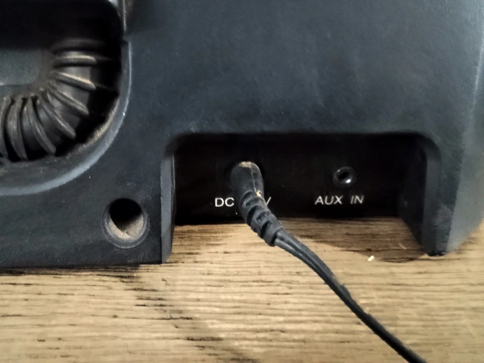 Kicker iKick IK501 数字立体声系统 iPod 扬声器坞站 带遥控器 — 第 4/4 张图片