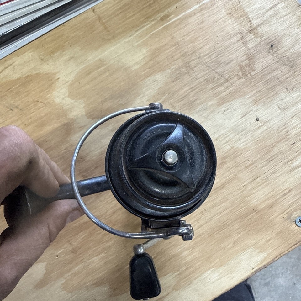 Etreave Garcia Mitchell 301 Spinning Reel, Black, Right-Hand Retrieve, new ...