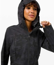 LULULEMON The Rain Is Calling Women Jacket Incognito Camo Multi Grey Size 8