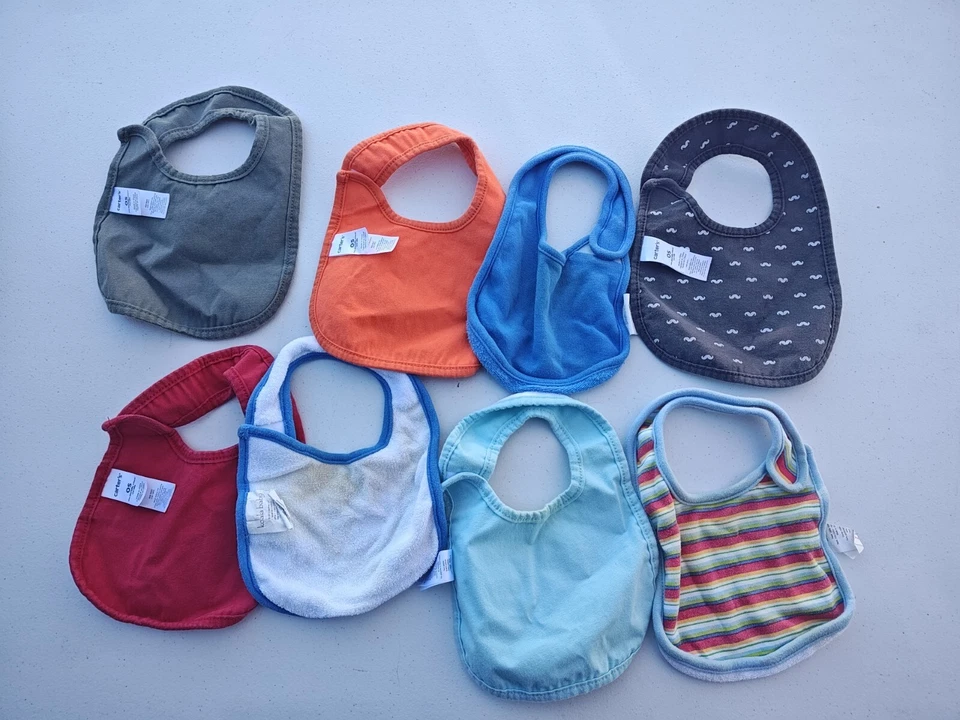 Lote de 6 baberos Carter's y 2 baberos koala para niños Foto 2 de 3