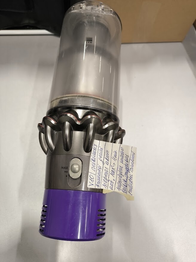Dyson V10 Vacuum Used Condition Weak Battery Parts Damage  