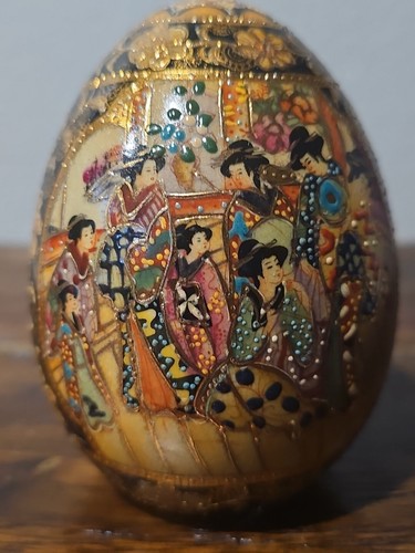 Vintage Satsuma Egg Handpainted Gold Geisha Stamped 20 - 4.5” Collectible - Picture 5 of 7