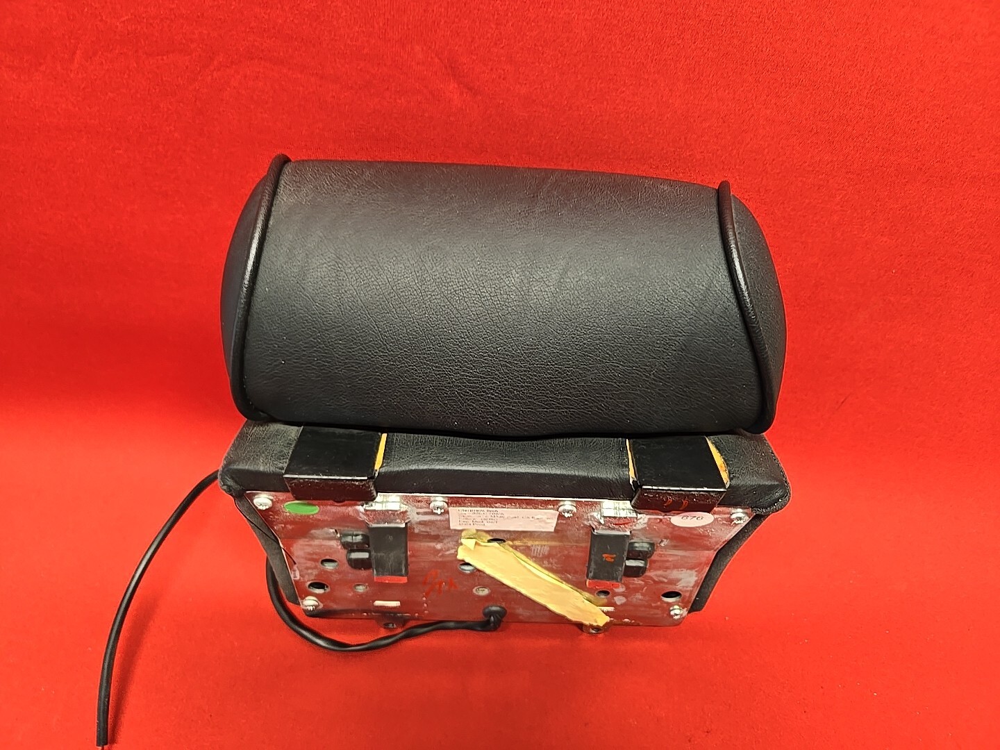 2003 - 2007 Maserati Quattroporte REAR CENTER Headrest Black Leather 981421700
